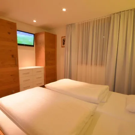 Apartment Diana - By Alpen Apartments Apartment *