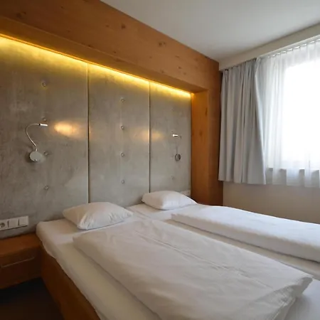 Apartment Diana - By Alpen Apartments Apartment *